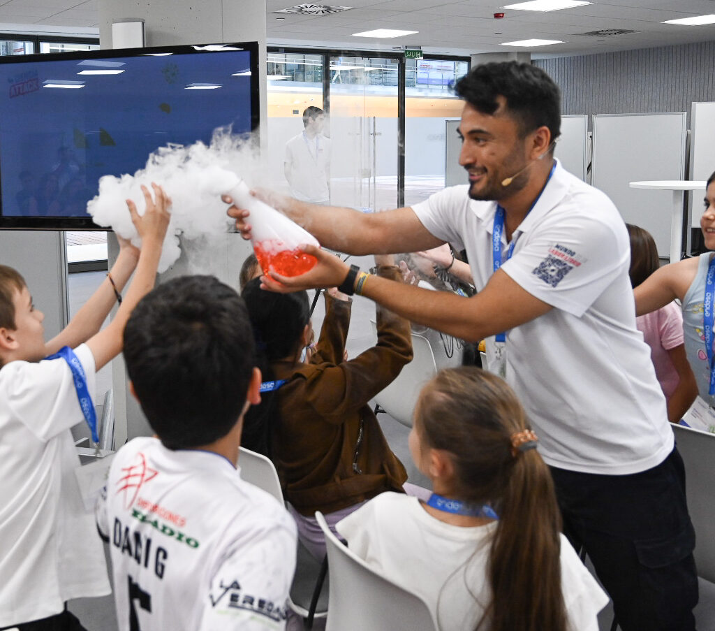 Fundación Endesa lanza la XI edición de los Premios EndesaEduca para reconocer proyectos educativos que impulsan latransición energética y la sostenibilidad